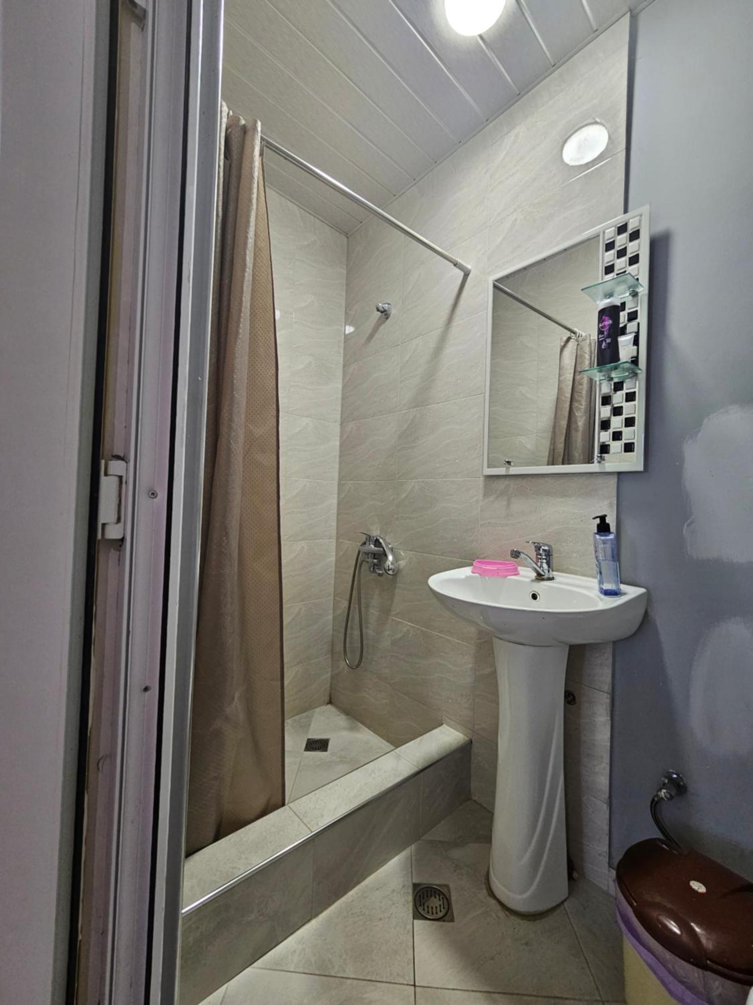 Guest House Ketevan Niguriani Mestia Ngoại thất bức ảnh